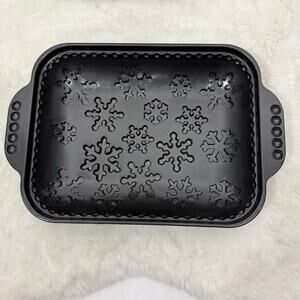 Nordic‎ Ware Nonstick Cast Aluminum Snowflake Baking Pan 13"x8.5"